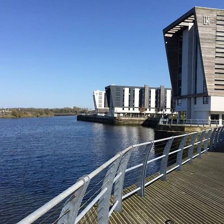 Home From Home With Fantastic Views 2 Runcorn Eksteriør billede