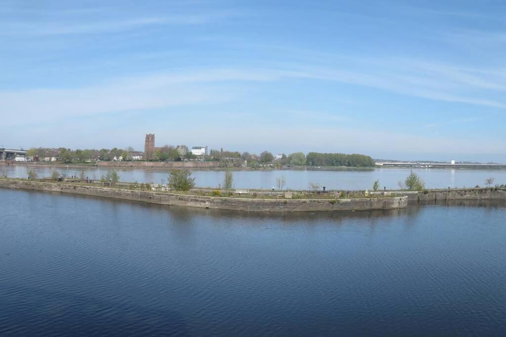 Home From Home With Fantastic Views 2 Runcorn Eksteriør billede